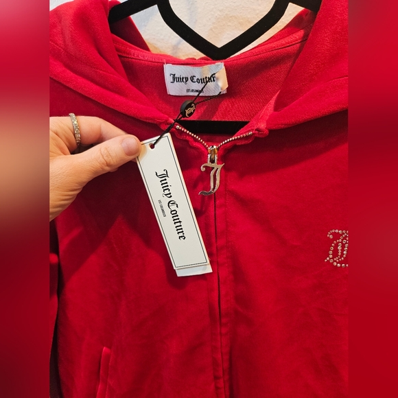 ✨️JUICY COUTURE RED VELOUR FULL ZIP HOODIE NEW SIZE XS✨️ - Picture 6 of 7